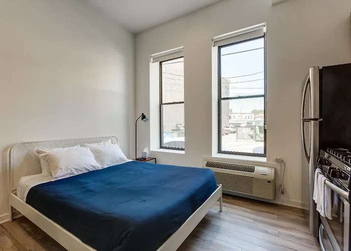 Hotel Ground Floor In By 747 Lofts *