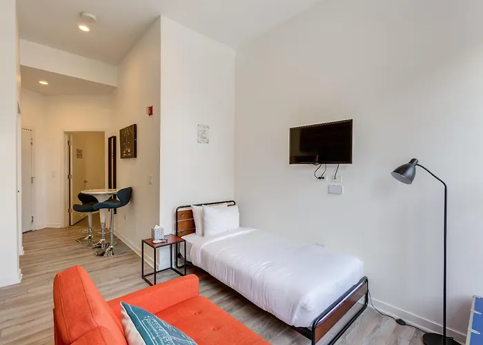 Hotel Ground Floor In By 747 Lofts Chicago