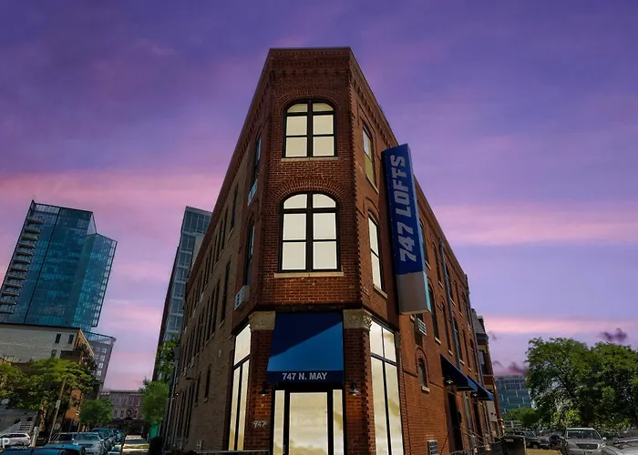 Ground Floor In By 747 Lofts Hotel Chicago