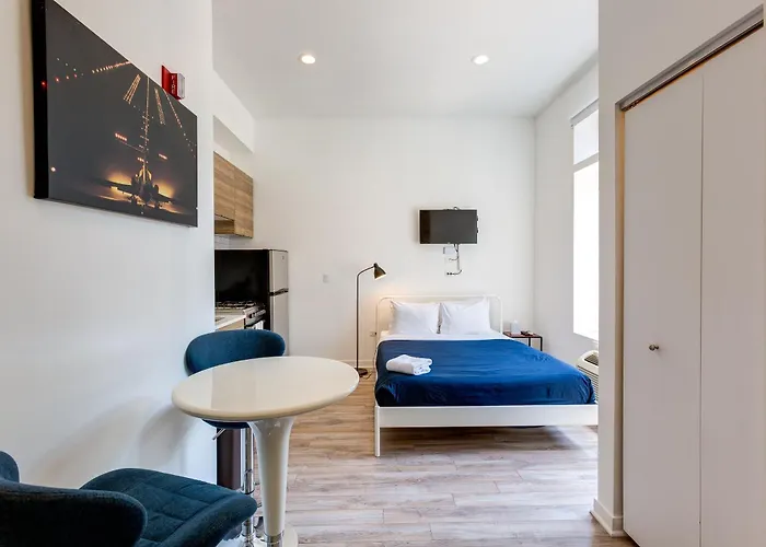 Ground Floor In By 747 Lofts Hotel Chicago
